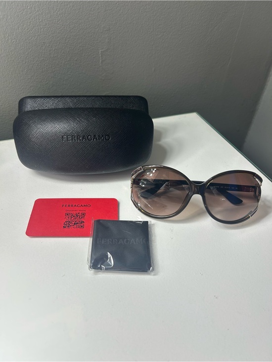 Salvatore Ferragamo SF600S Brown Oval Shaped Sunglasses